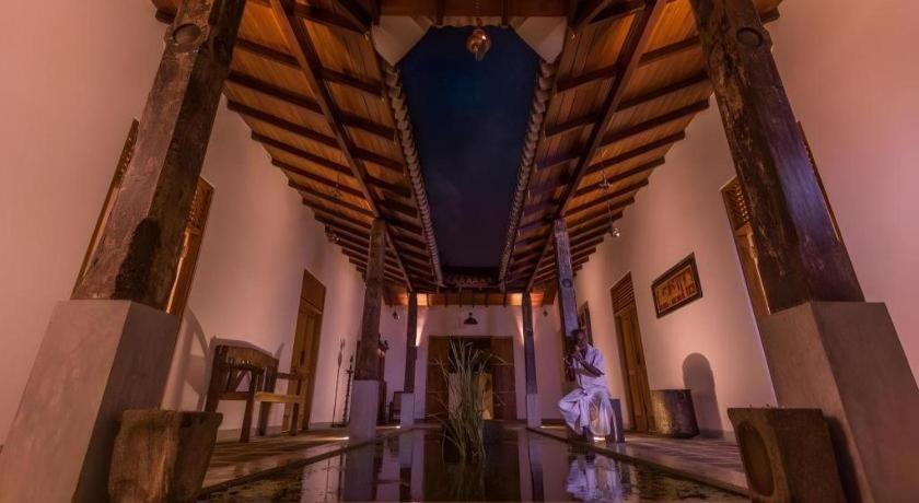 Roman Lake Ayurveda Boutique Resort Ахунгалла Экстерьер фото